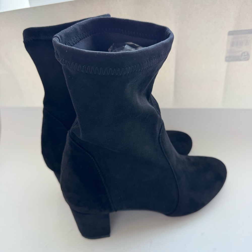 FOWT Women Size 8 Suede Black Boots - Picture 3 of 11